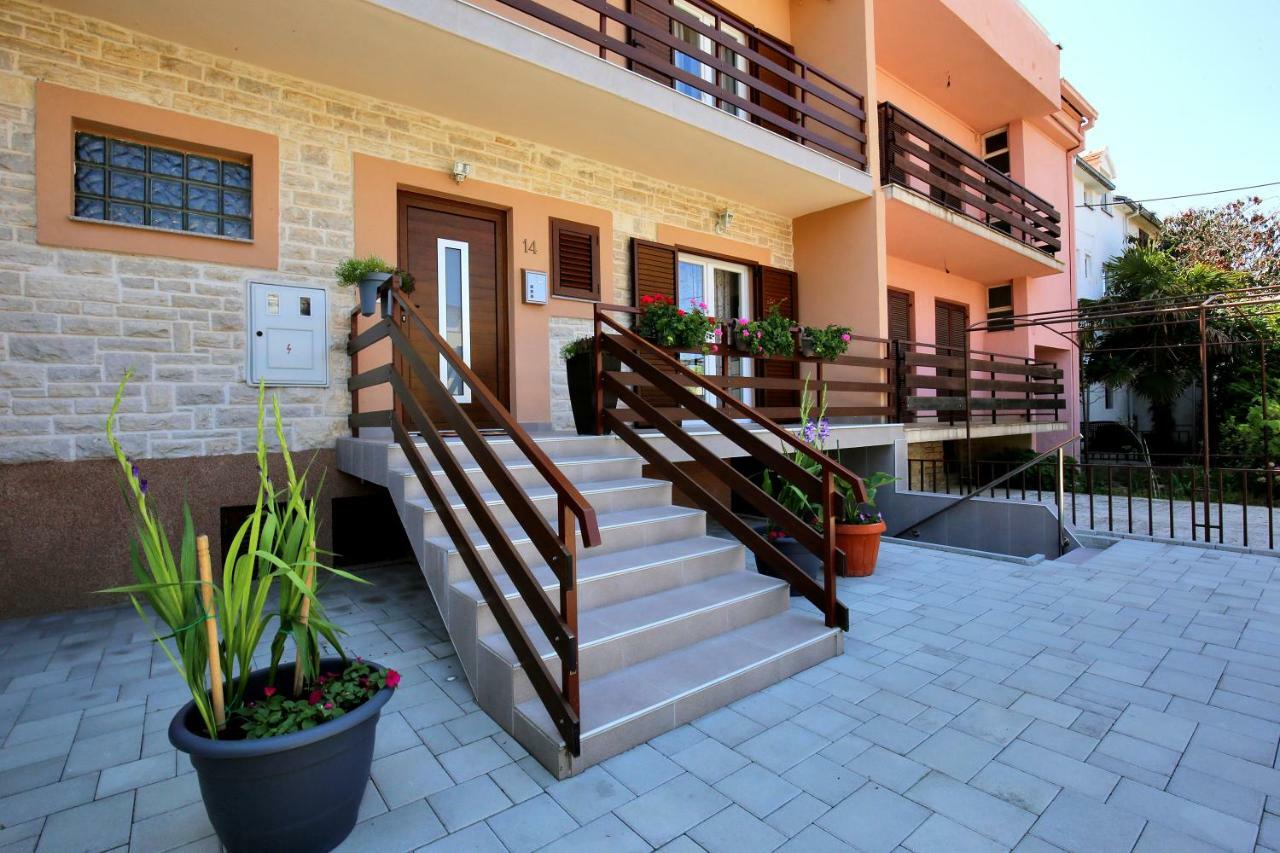 Apartments Mara Zadar Exteriör bild