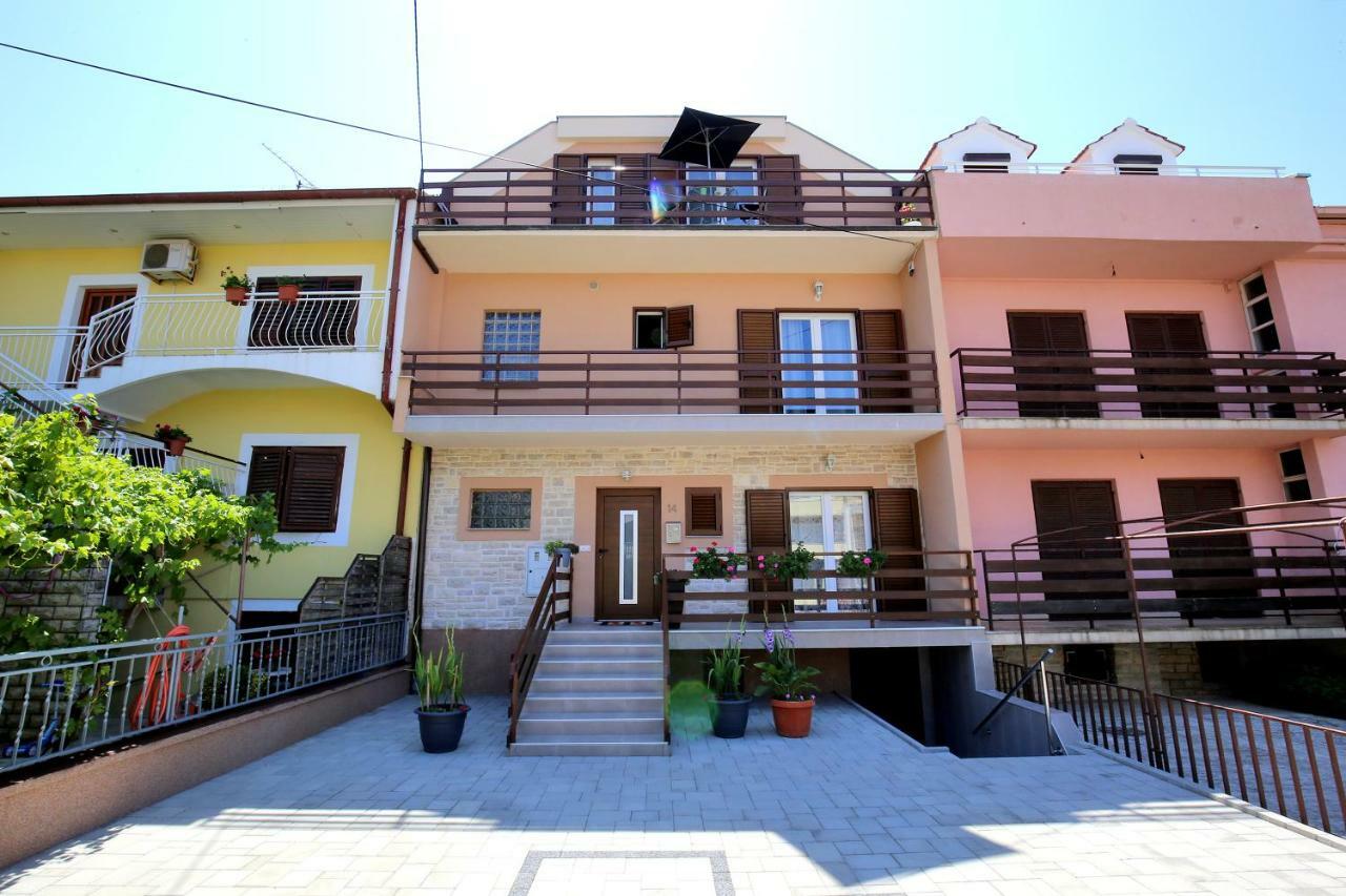 Apartments Mara Zadar Exteriör bild
